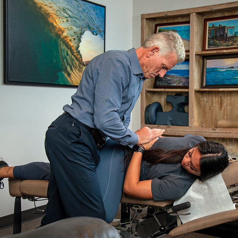 Side posture chiropractic adjustment at Foudy Chiropractic